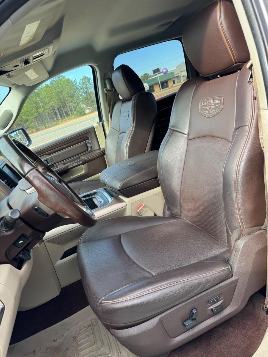 RAM 1500 Longhorn 4x2 Crew Cab 5'7" Box 2017