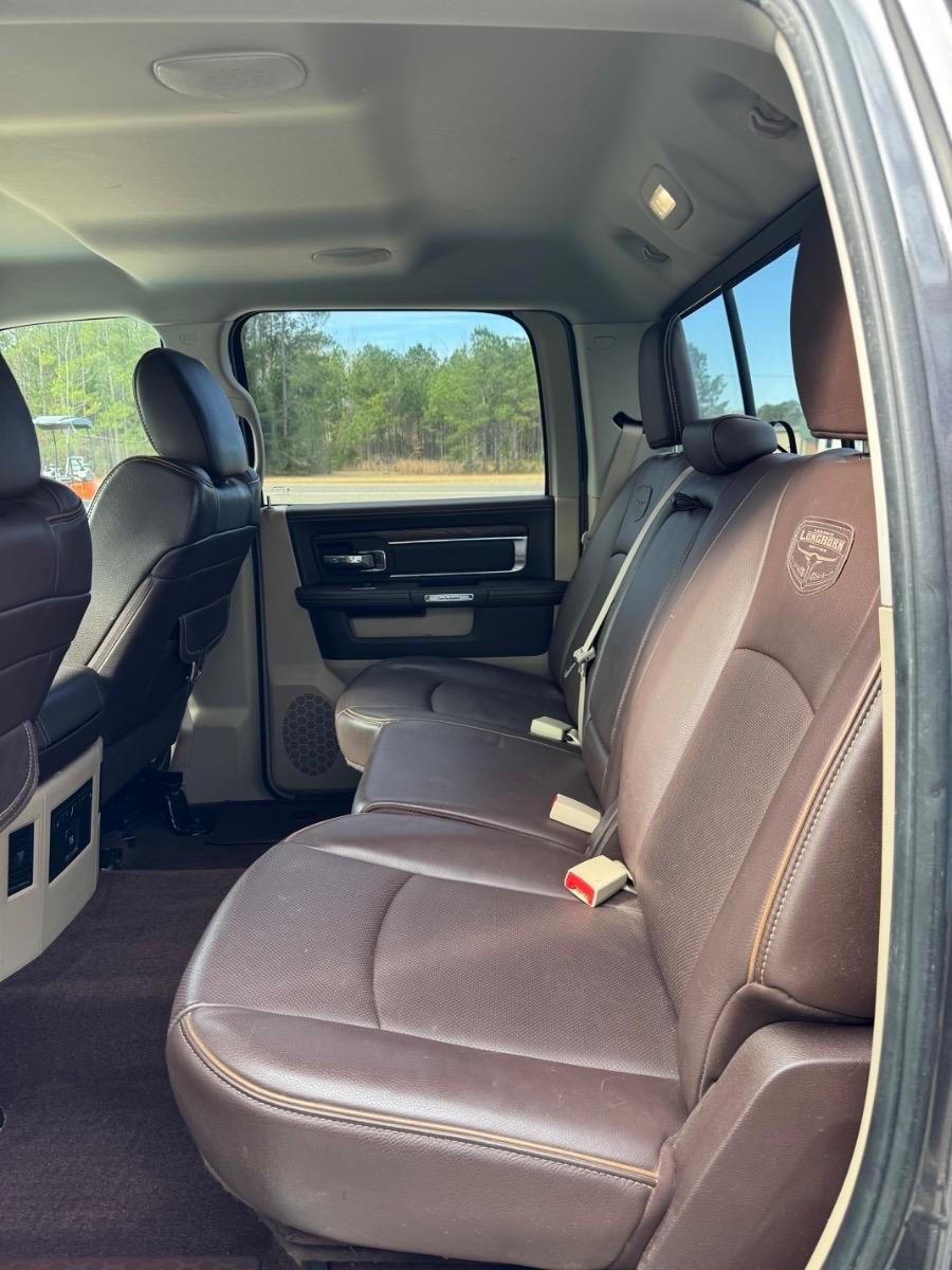 RAM 1500 Longhorn 4x2 Crew Cab 5'7" Box 2017