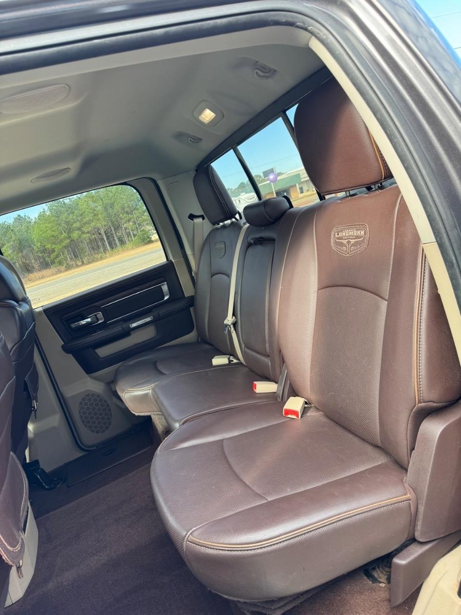 RAM 1500 Longhorn 4x2 Crew Cab 5'7" Box 2017