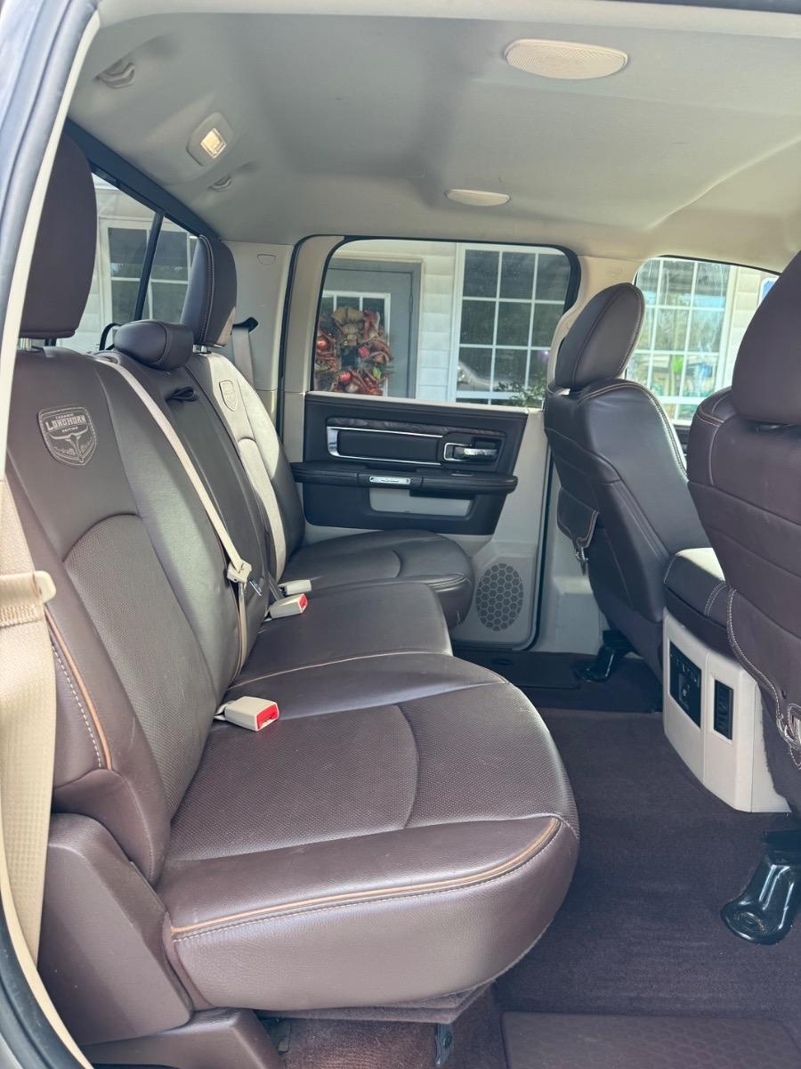 RAM 1500 Longhorn 4x2 Crew Cab 5'7" Box 2017