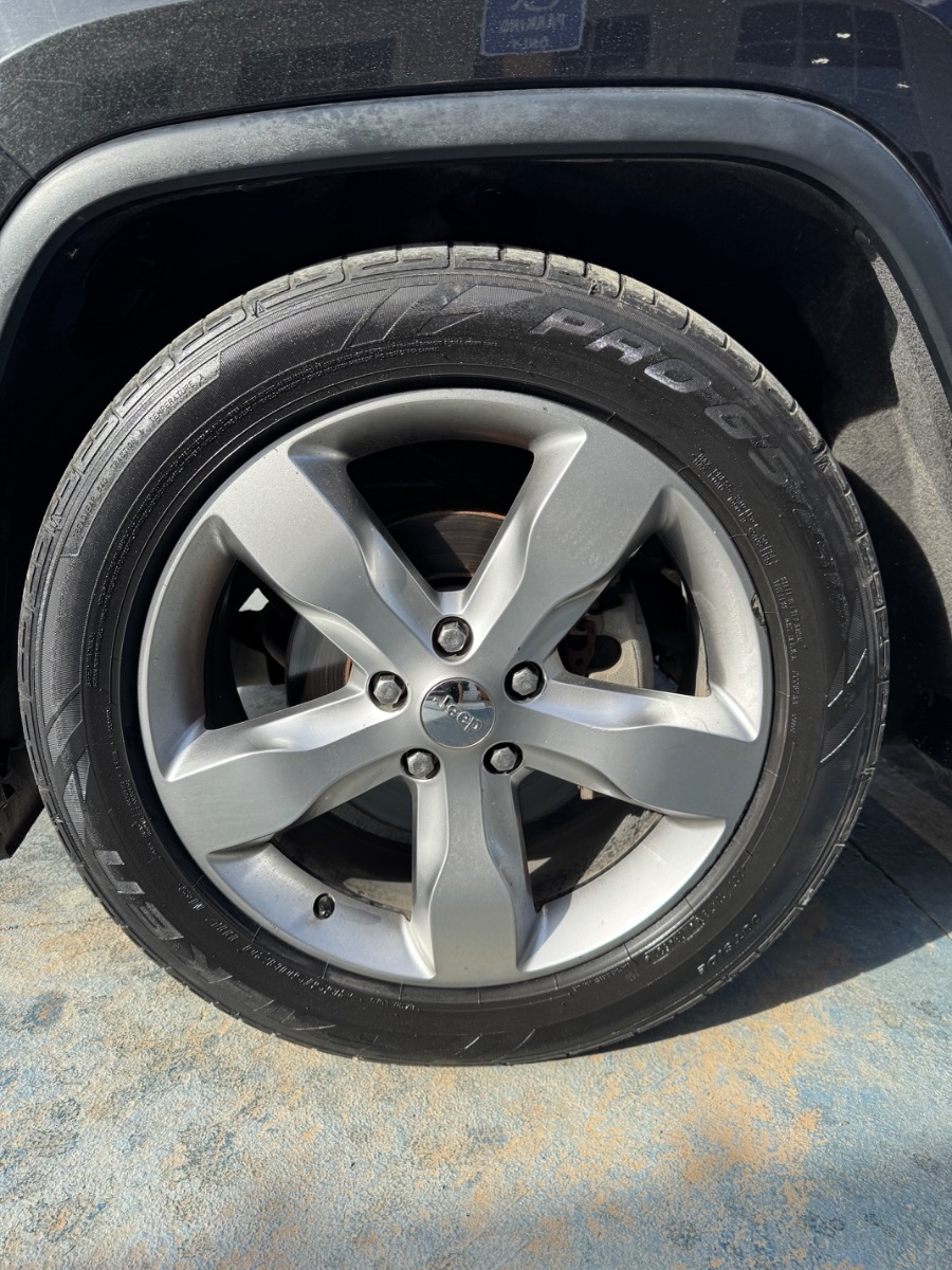 Jeep Grand Cherokee RWD 4dr Overland 2011