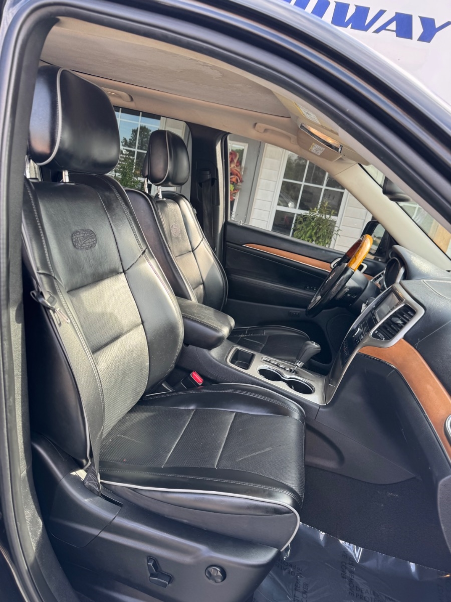 Jeep Grand Cherokee RWD 4dr Overland 2011