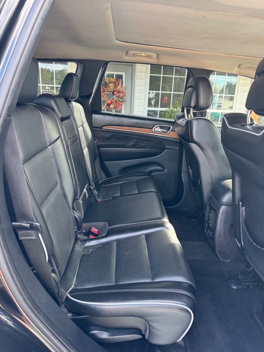 Jeep Grand Cherokee RWD 4dr Overland 2011