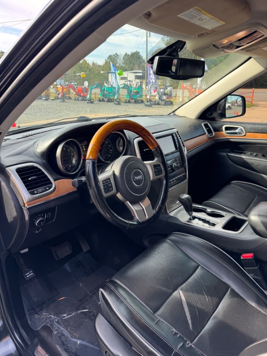 Jeep Grand Cherokee RWD 4dr Overland 2011