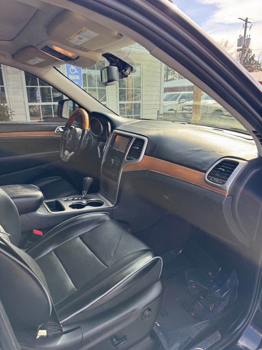 Jeep Grand Cherokee RWD 4dr Overland 2011