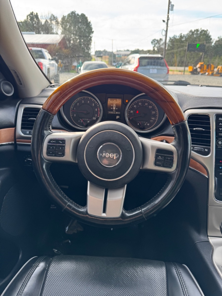 Jeep Grand Cherokee RWD 4dr Overland 2011