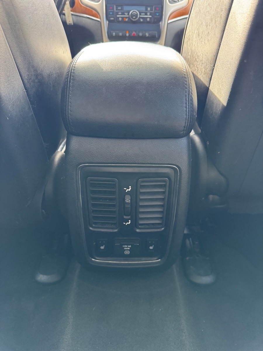 Jeep Grand Cherokee RWD 4dr Overland 2011