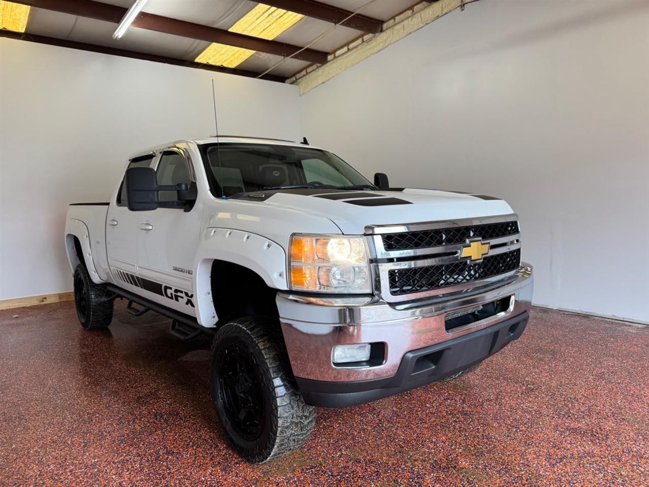 Chevrolet Silverado 3500HD 4WD Crew Cab 153.7" SRW LTZ 2011