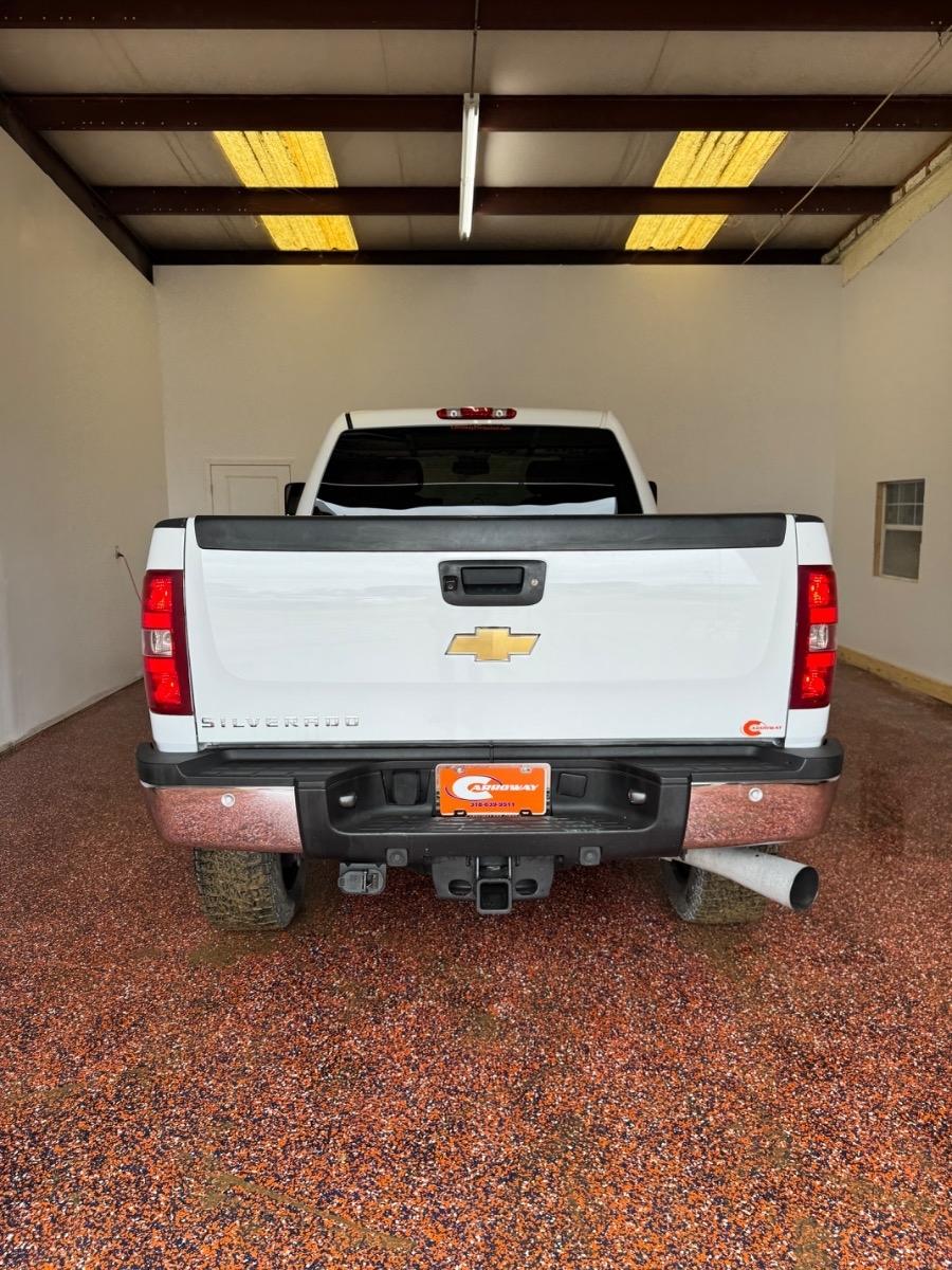 Chevrolet Silverado 3500HD 4WD Crew Cab 153.7" SRW LTZ 2011