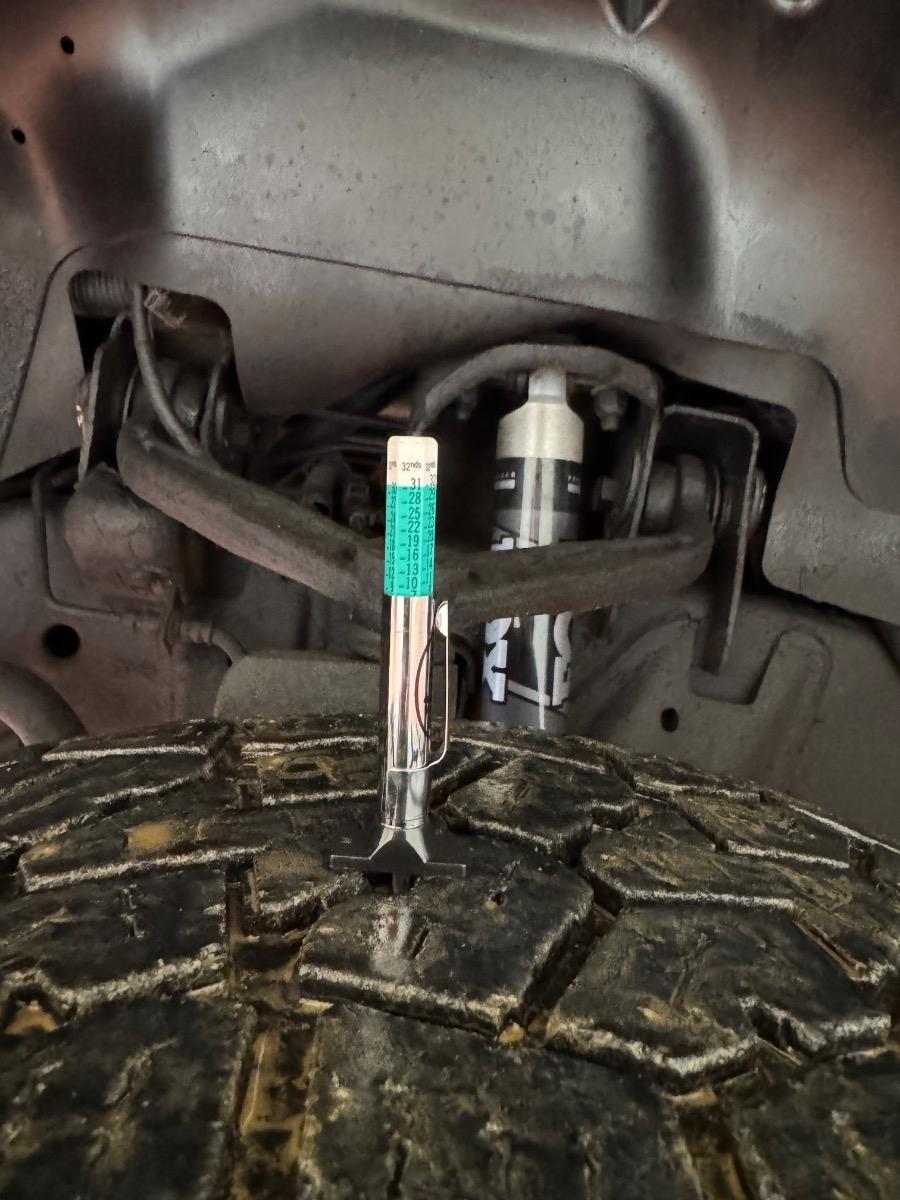 Chevrolet Silverado 3500HD 4WD Crew Cab 153.7" SRW LTZ 2011