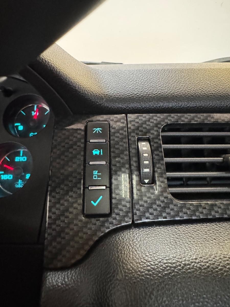 Chevrolet Silverado 3500HD 4WD Crew Cab 153.7" SRW LTZ 2011