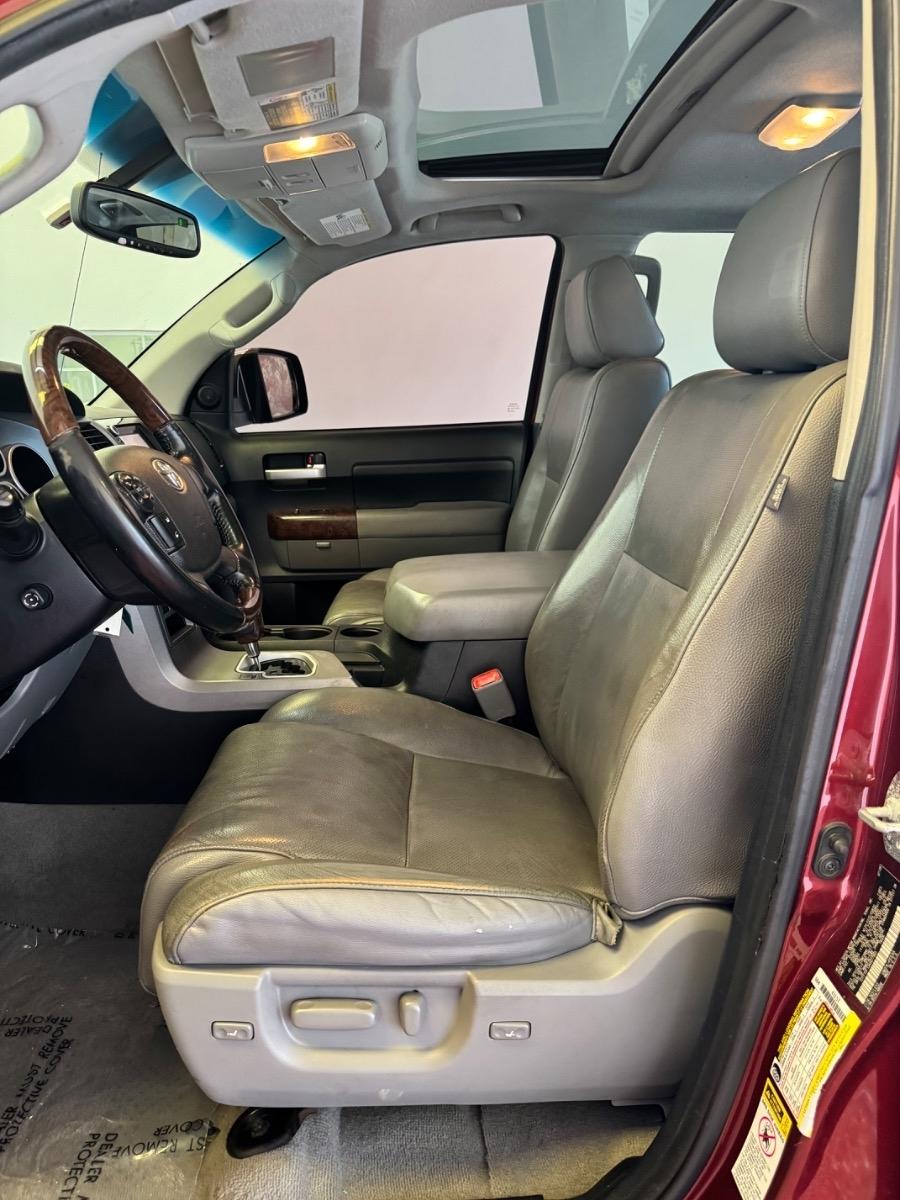 Toyota Tundra 2WD Truck CrewMax 5.7L V8 6-Spd AT LTD (Natl) 2010