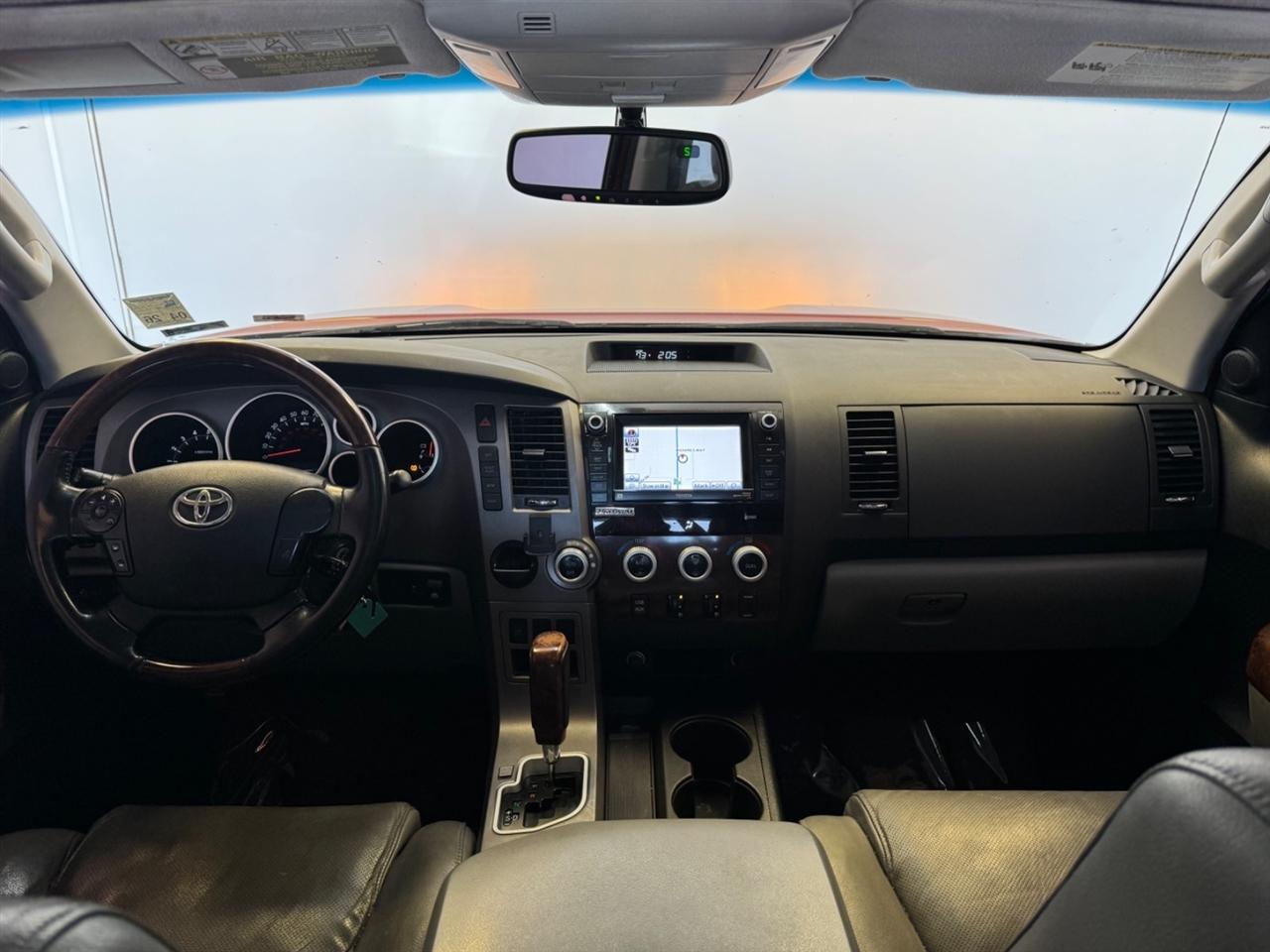 Toyota Tundra 2WD Truck CrewMax 5.7L V8 6-Spd AT LTD (Natl) 2010