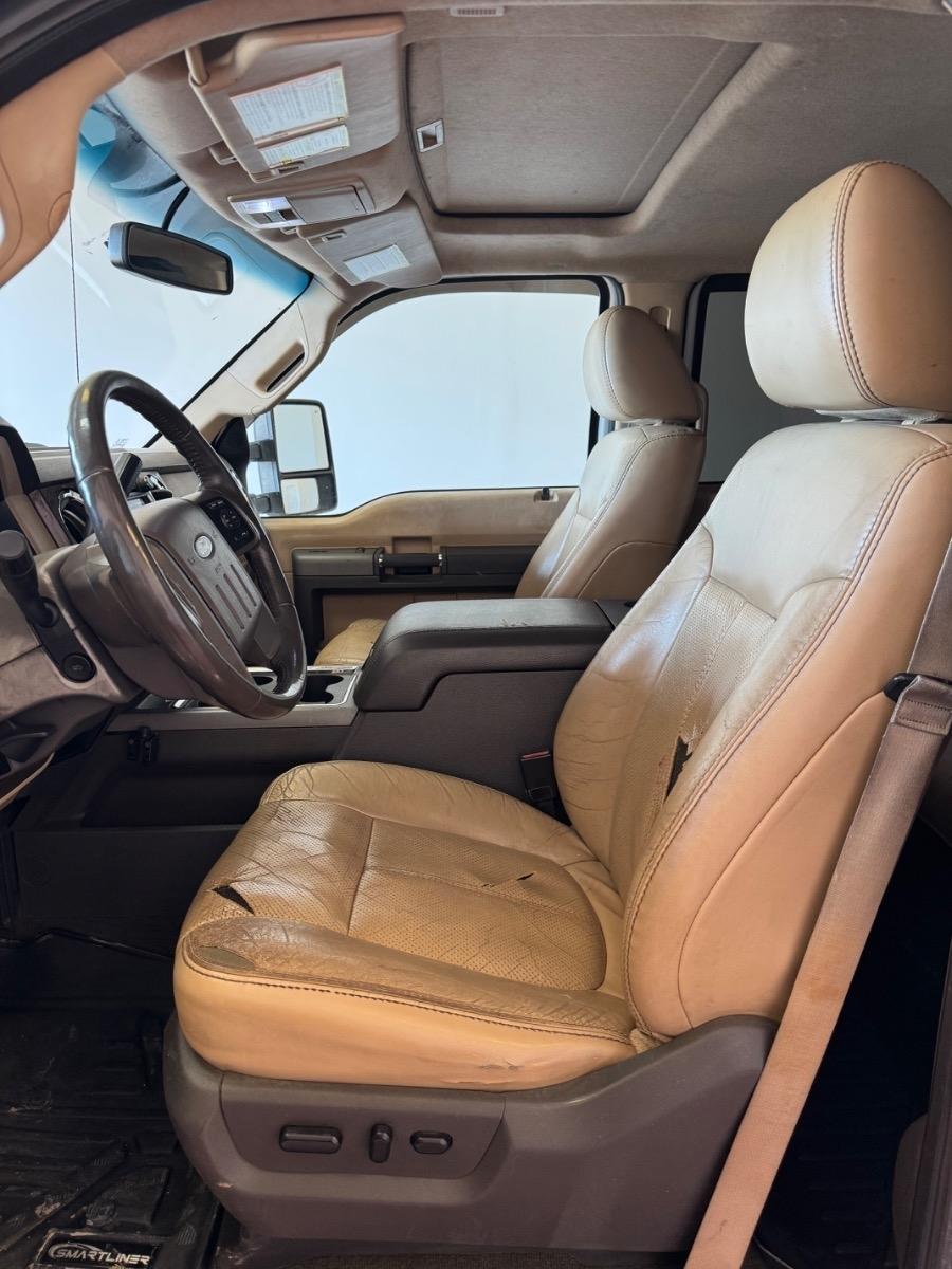 Ford Super Duty F-350 DRW 4WD Crew Cab 172" King Ranch 2011