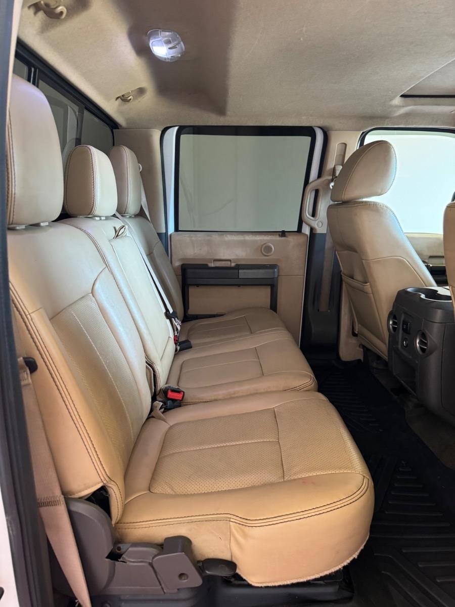 Ford Super Duty F-350 DRW 4WD Crew Cab 172" King Ranch 2011