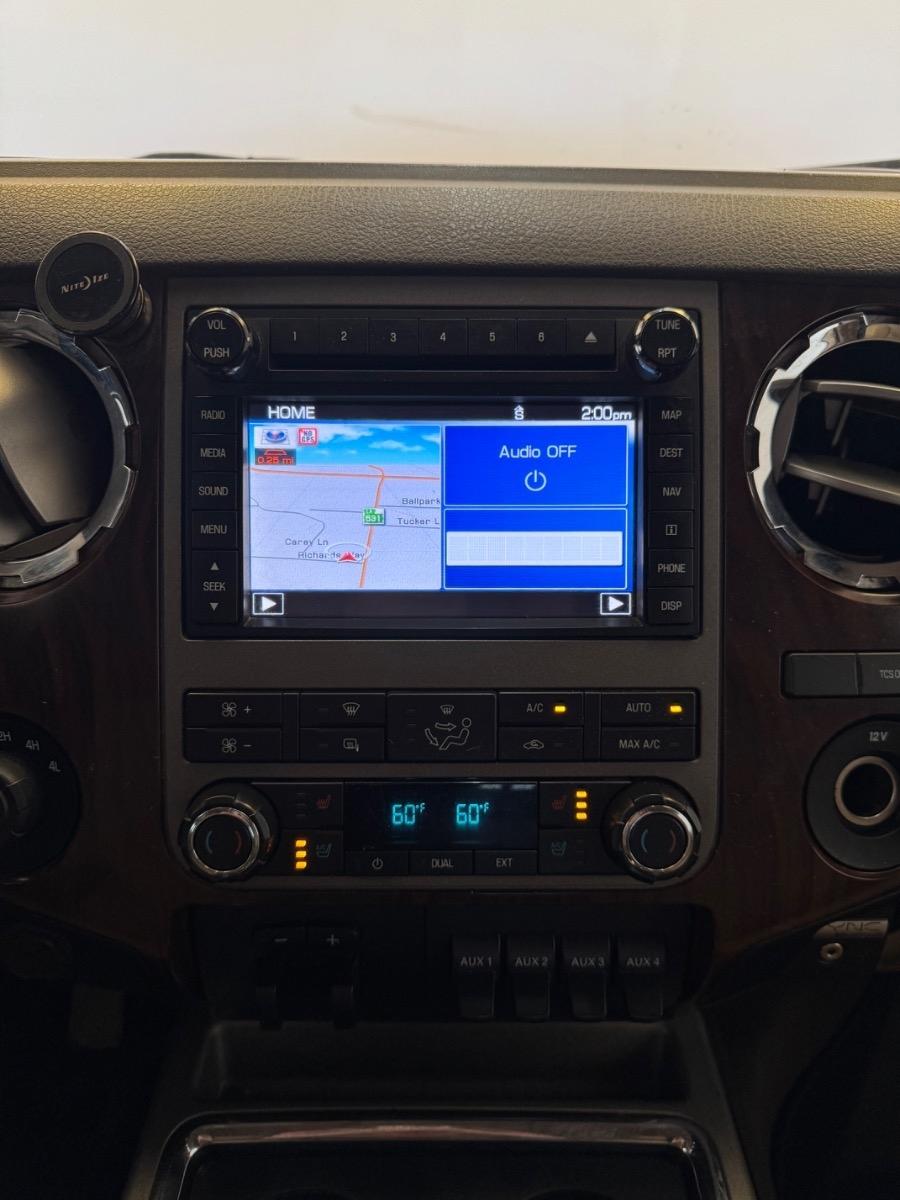 Ford Super Duty F-350 DRW 4WD Crew Cab 172" King Ranch 2011