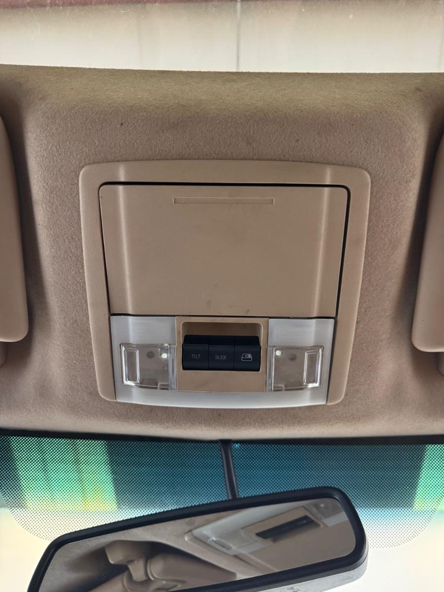 Ford Super Duty F-350 DRW 4WD Crew Cab 172" King Ranch 2011