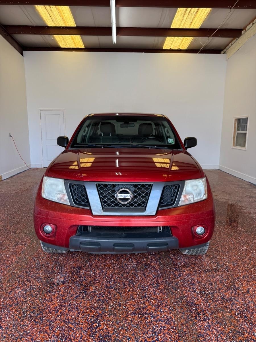 Nissan Frontier 2WD Crew Cab SWB Auto SV 2012