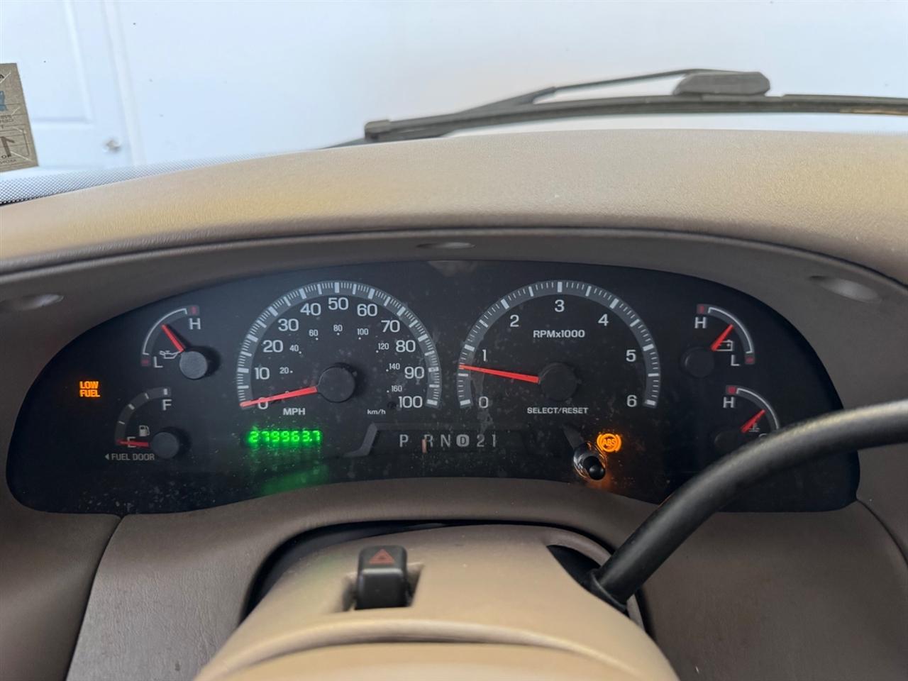 Ford Expedition 119" WB Eddie Bauer 2002