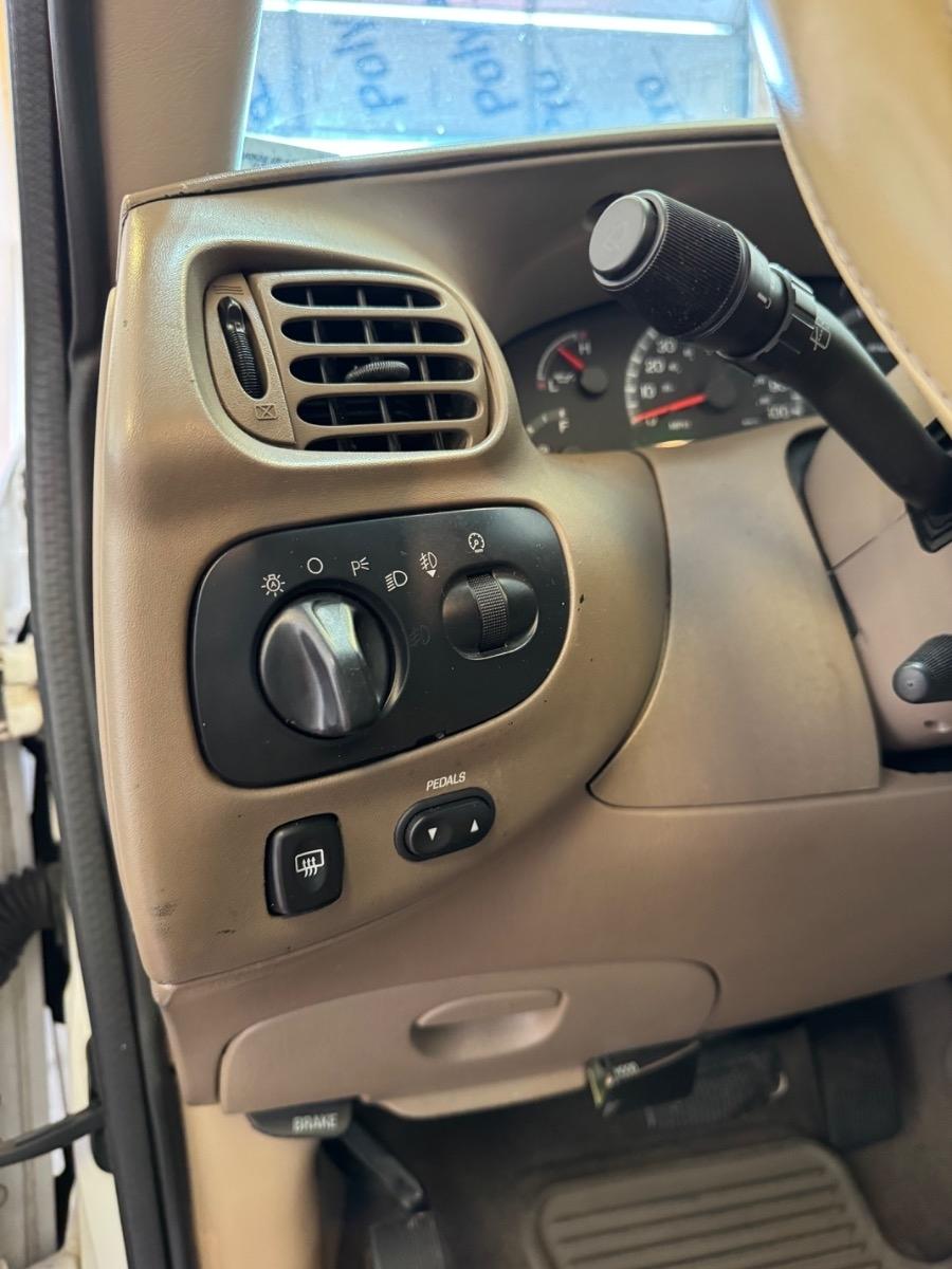 Ford Expedition 119" WB Eddie Bauer 2002