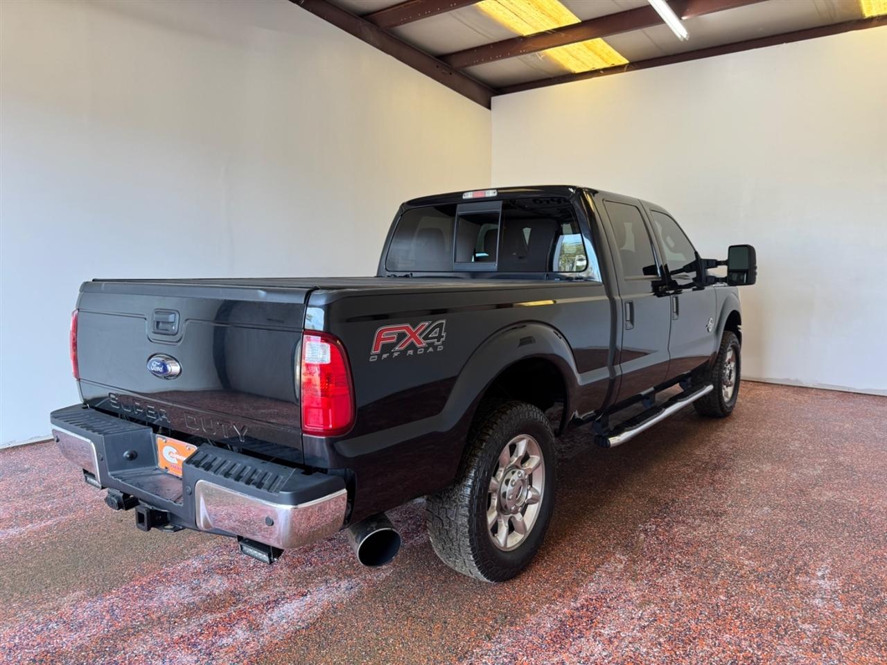 Ford Super Duty F-250 SRW 4WD Crew Cab 172" Platinum 2015