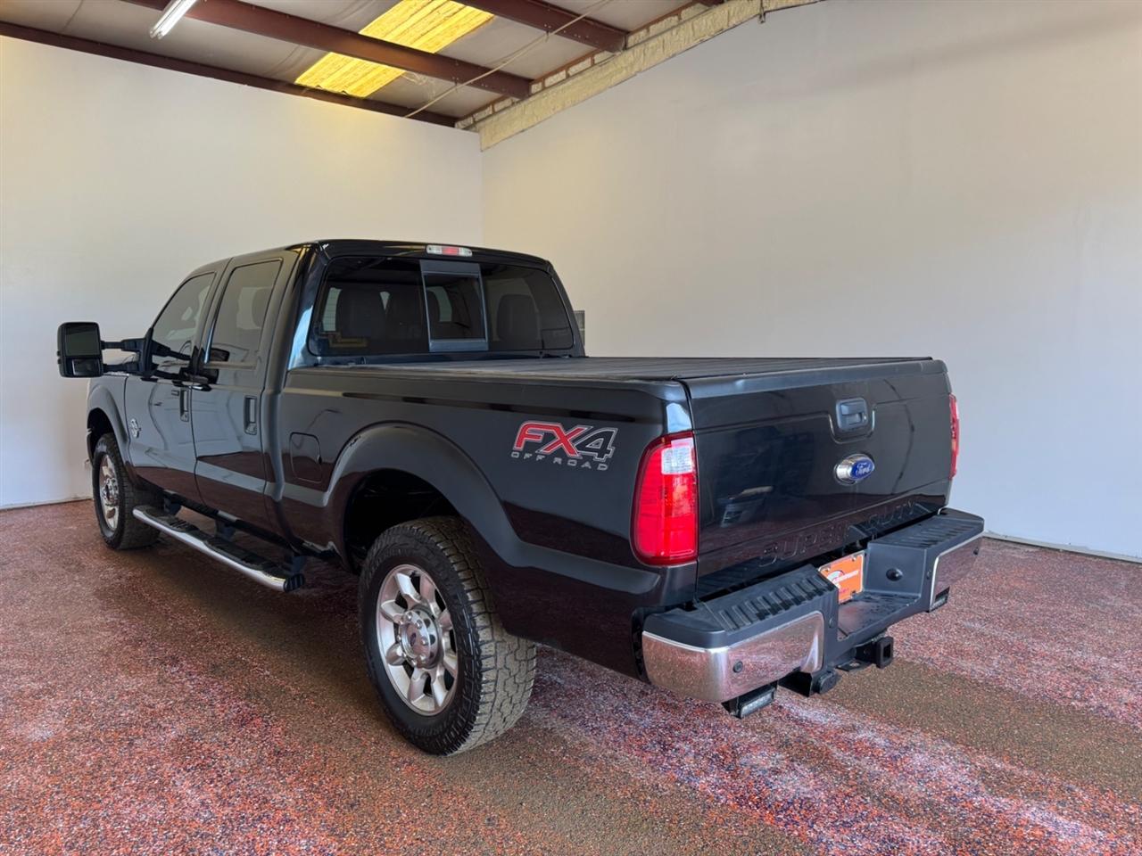 Ford Super Duty F-250 SRW 4WD Crew Cab 172" Platinum 2015