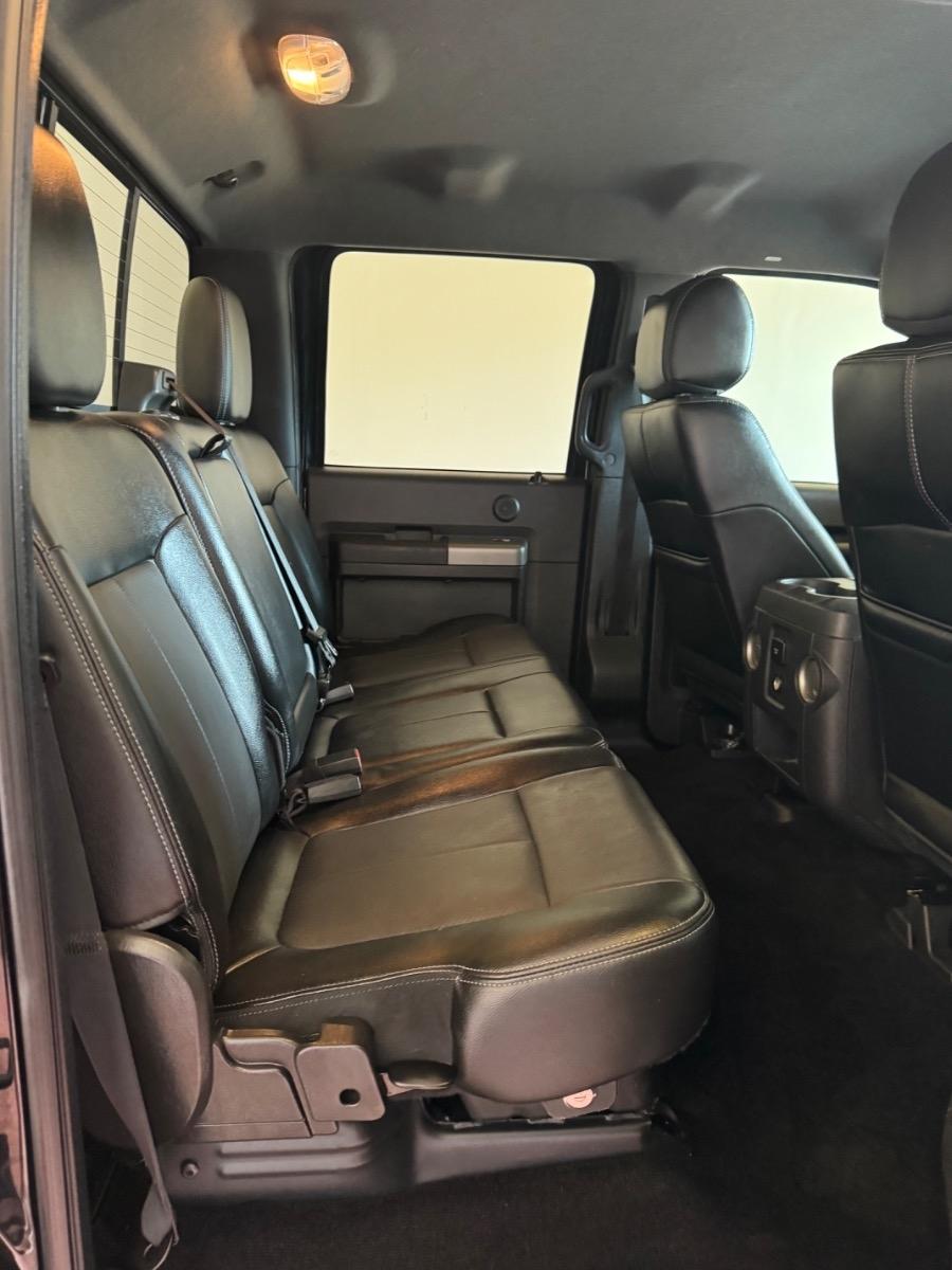 Ford Super Duty F-250 SRW 4WD Crew Cab 172" Platinum 2015