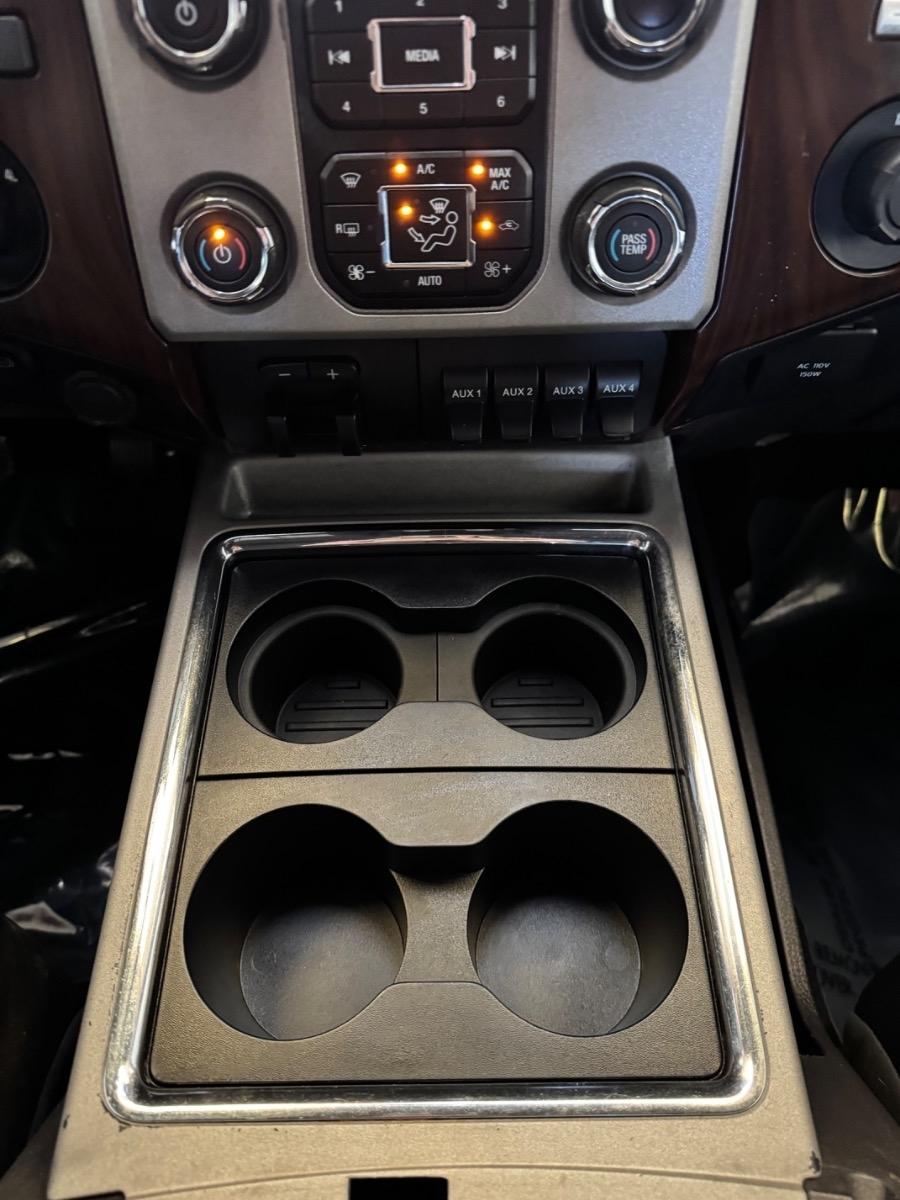 Ford Super Duty F-250 SRW 4WD Crew Cab 172" Platinum 2015