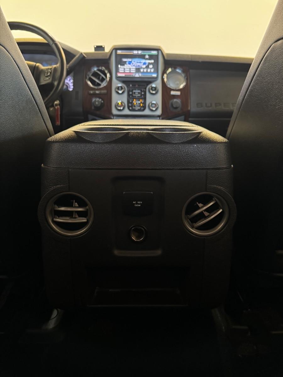 Ford Super Duty F-250 SRW 4WD Crew Cab 172" Platinum 2015