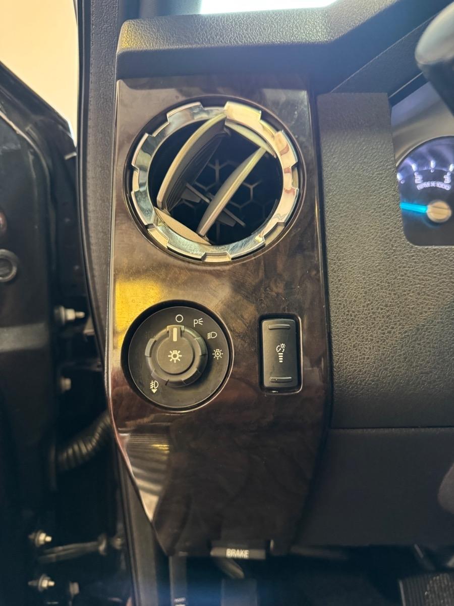 Ford Super Duty F-350 SRW 4WD Crew Cab 156" King Ranch 2015