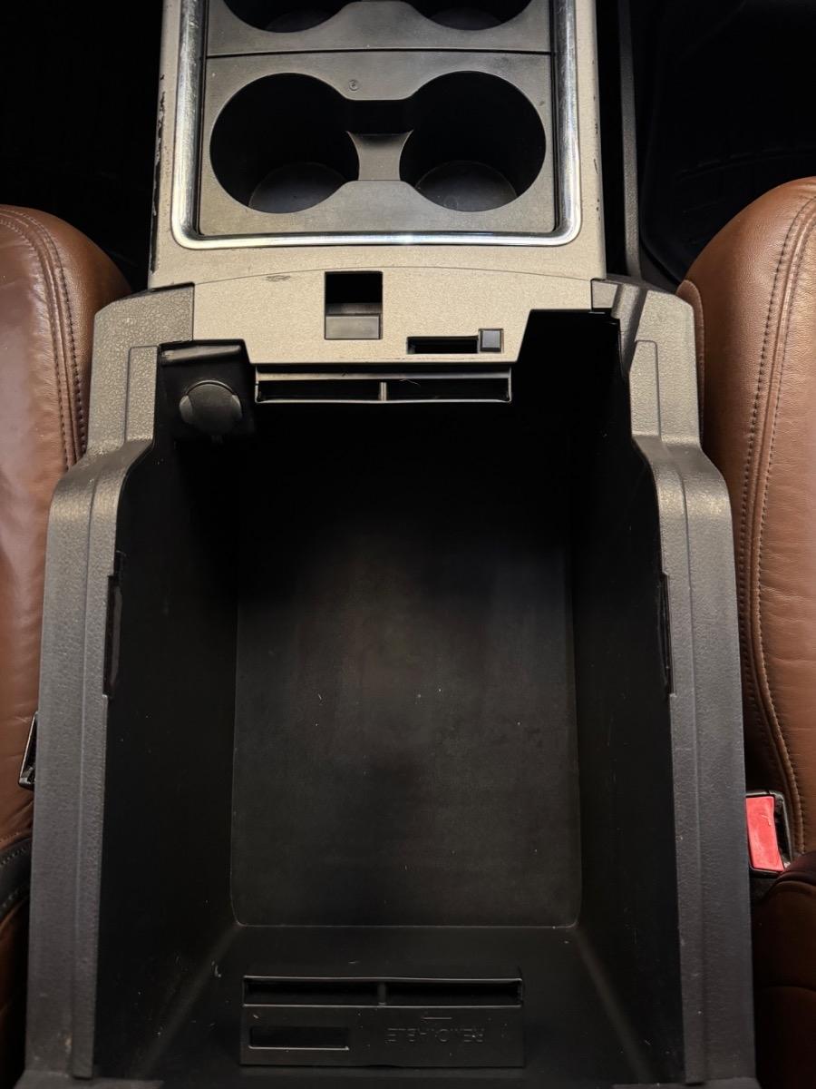 Ford Super Duty F-350 SRW 4WD Crew Cab 156" King Ranch 2015