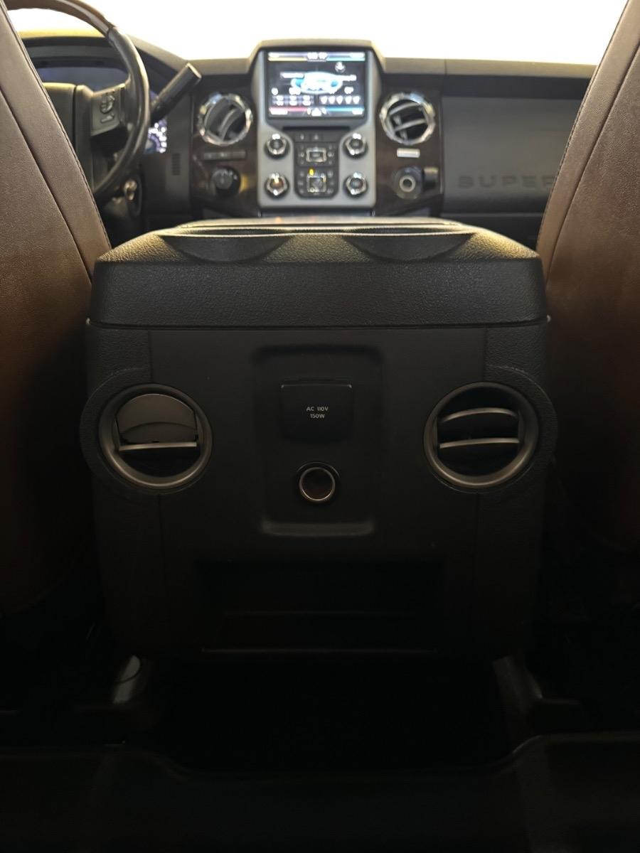 Ford Super Duty F-350 SRW 4WD Crew Cab 156" King Ranch 2015