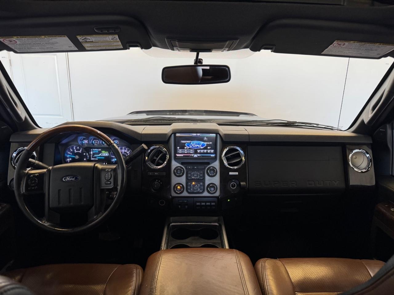 Ford Super Duty F-350 SRW 4WD Crew Cab 156" King Ranch 2015