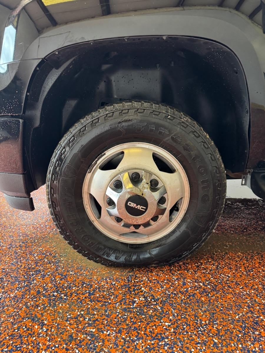 GMC Sierra 3500HD 4WD Crew Cab 167.7" Denali 2013