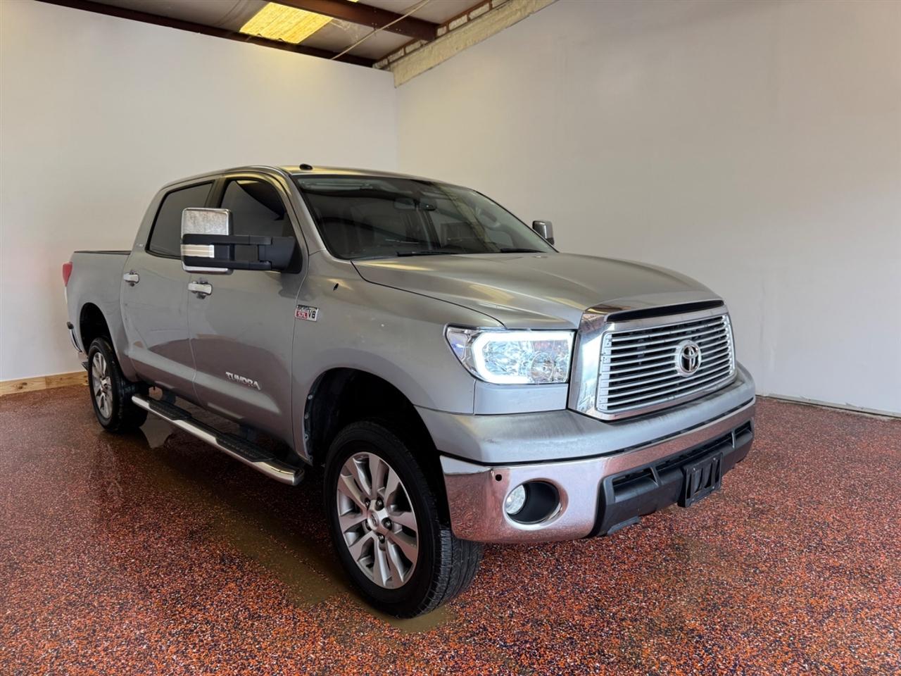 Toyota Tundra 4WD Truck CrewMax 5.7L FFV V8 6-Spd AT LTD (Natl) 2012