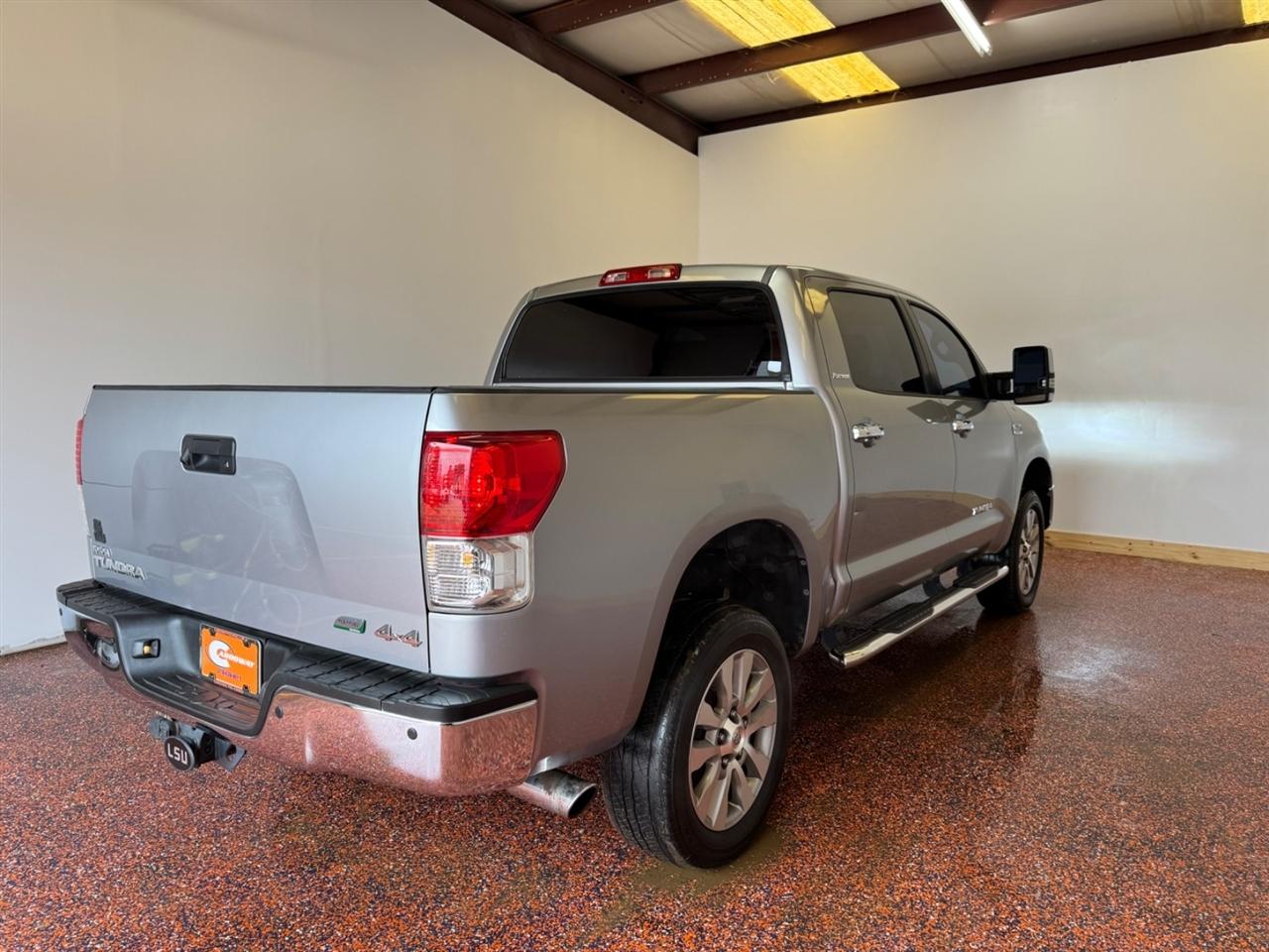 Toyota Tundra 4WD Truck CrewMax 5.7L FFV V8 6-Spd AT LTD (Natl) 2012