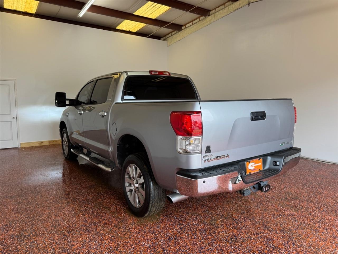 Toyota Tundra 4WD Truck CrewMax 5.7L FFV V8 6-Spd AT LTD (Natl) 2012