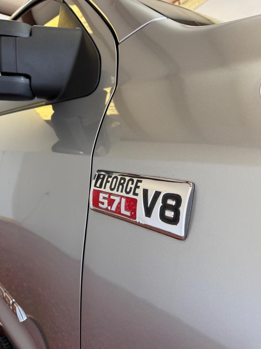 Toyota Tundra 4WD Truck CrewMax 5.7L FFV V8 6-Spd AT LTD (Natl) 2012