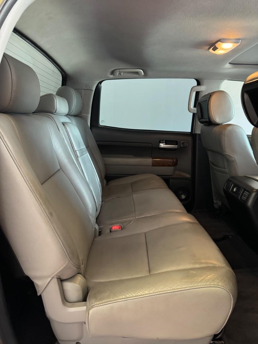 Toyota Tundra 4WD Truck CrewMax 5.7L FFV V8 6-Spd AT LTD (Natl) 2012