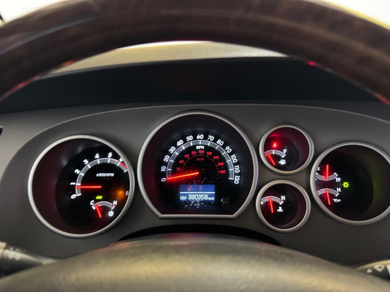 Toyota Tundra 4WD Truck CrewMax 5.7L FFV V8 6-Spd AT LTD (Natl) 2012