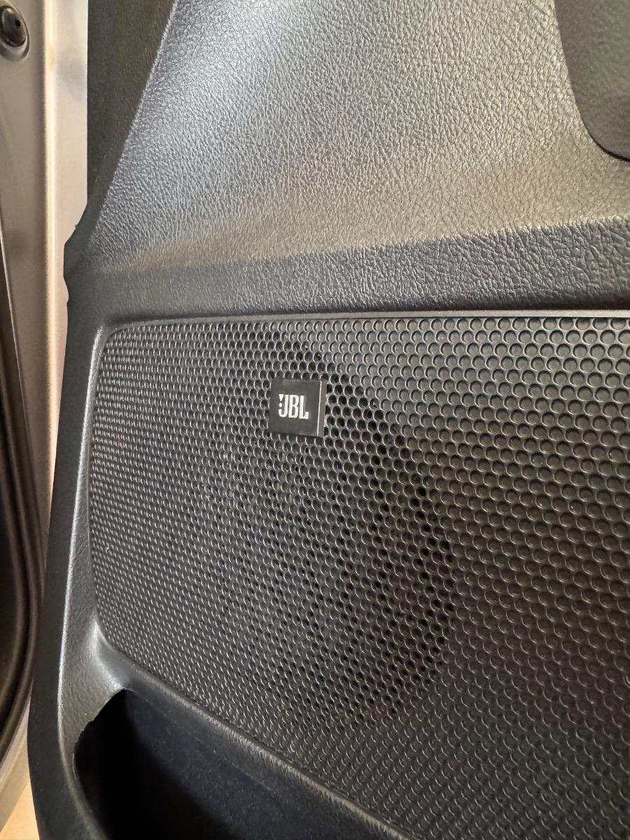 Toyota Tundra 4WD Truck CrewMax 5.7L FFV V8 6-Spd AT LTD (Natl) 2012