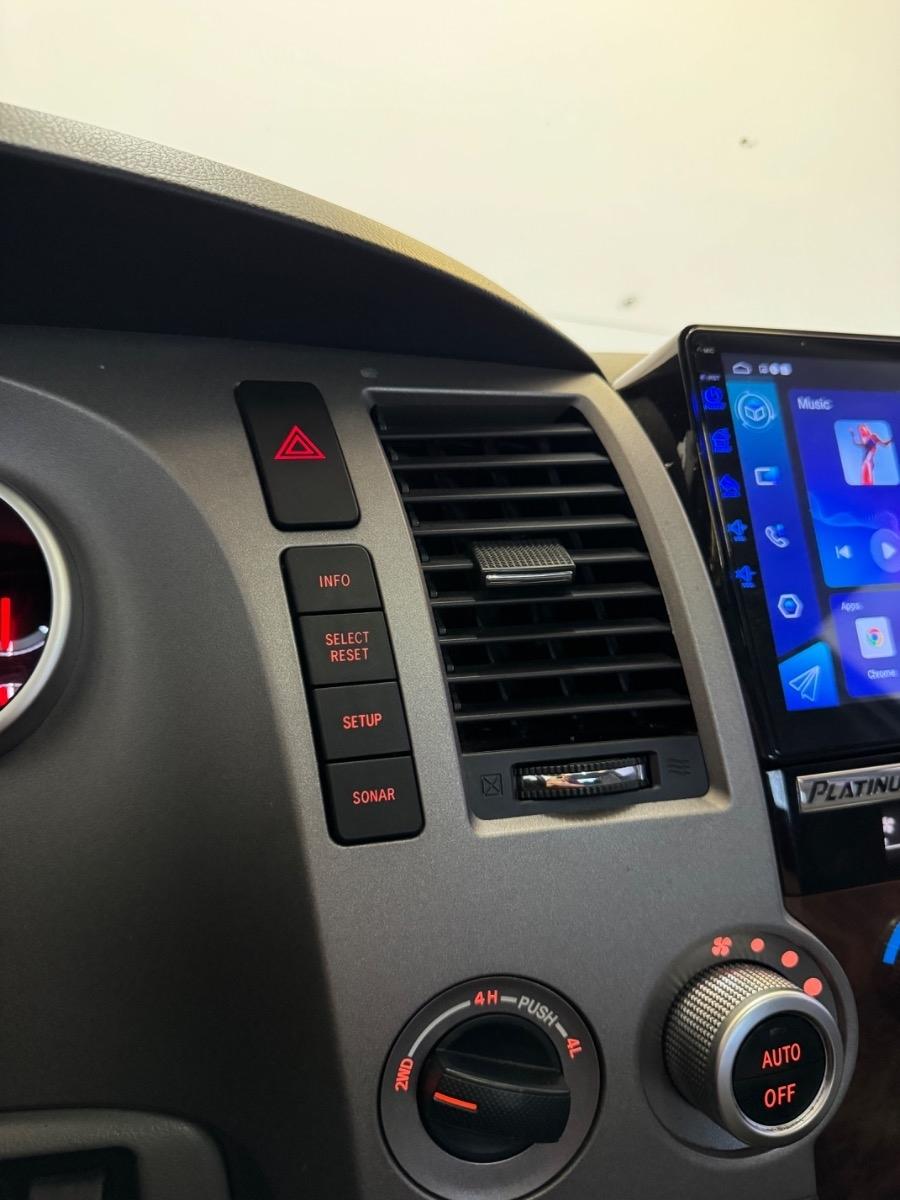 Toyota Tundra 4WD Truck CrewMax 5.7L FFV V8 6-Spd AT LTD (Natl) 2012