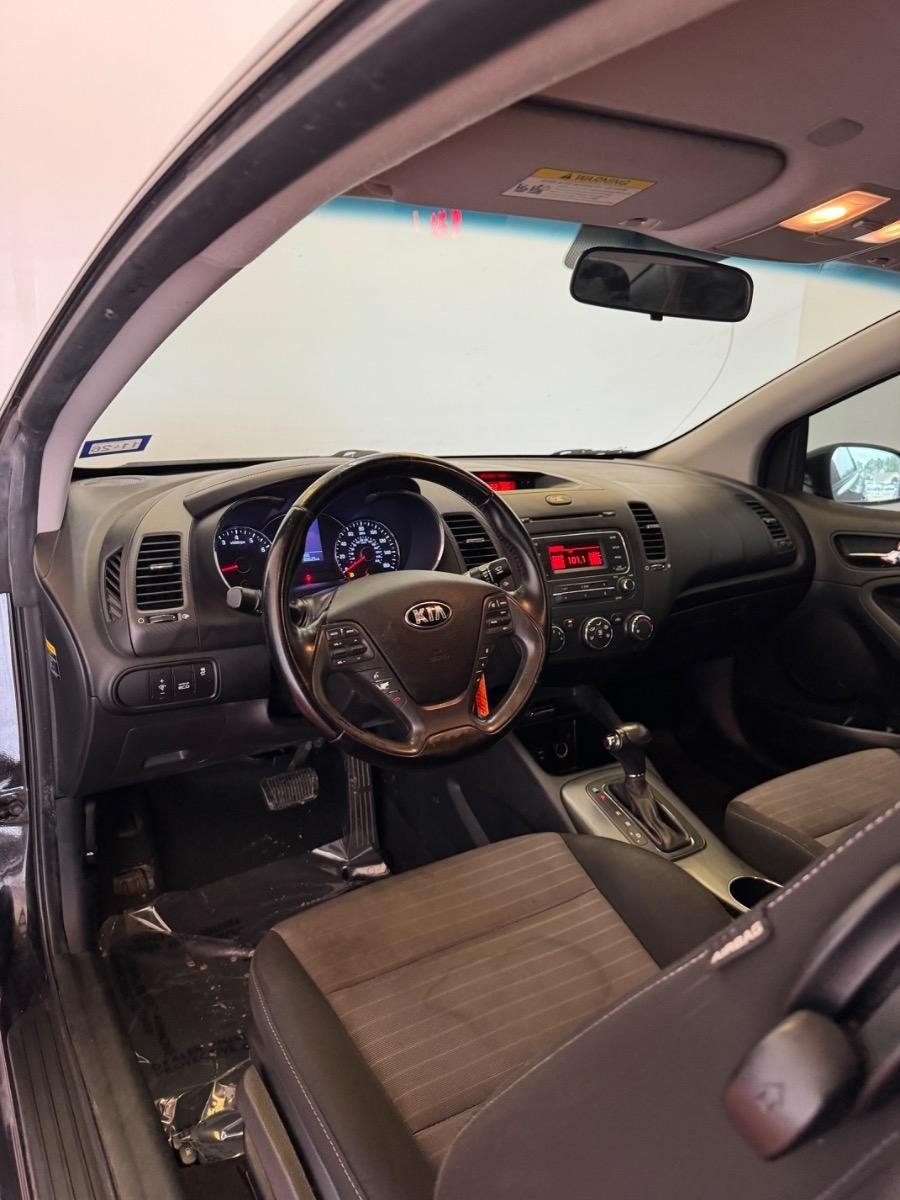 Kia Forte Koup 2dr Cpe Auto EX 2015