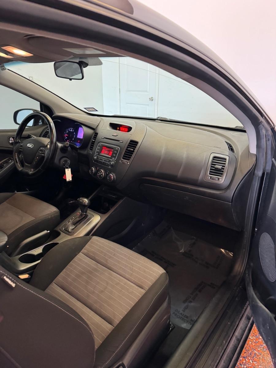 Kia Forte Koup 2dr Cpe Auto EX 2015