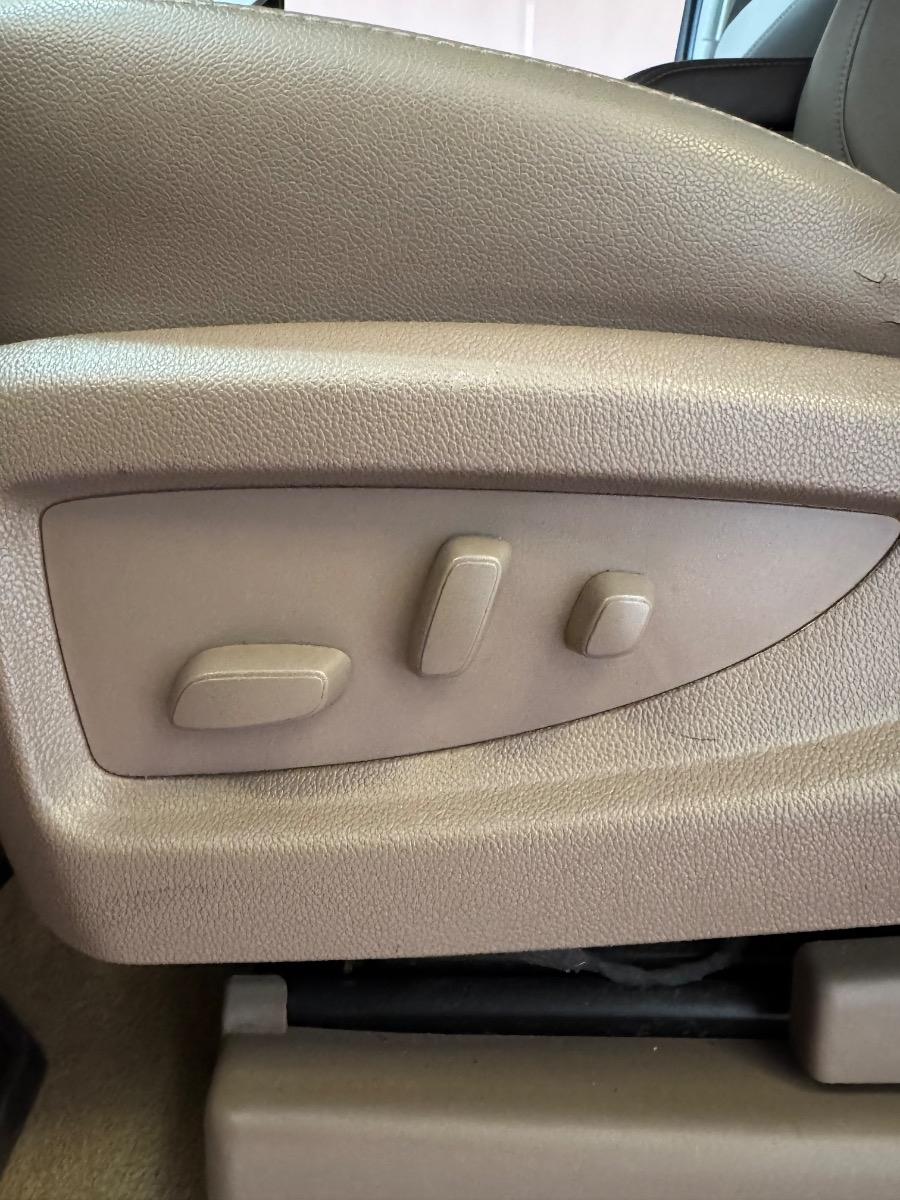 Chevrolet Tahoe 2WD 4dr LT 2015