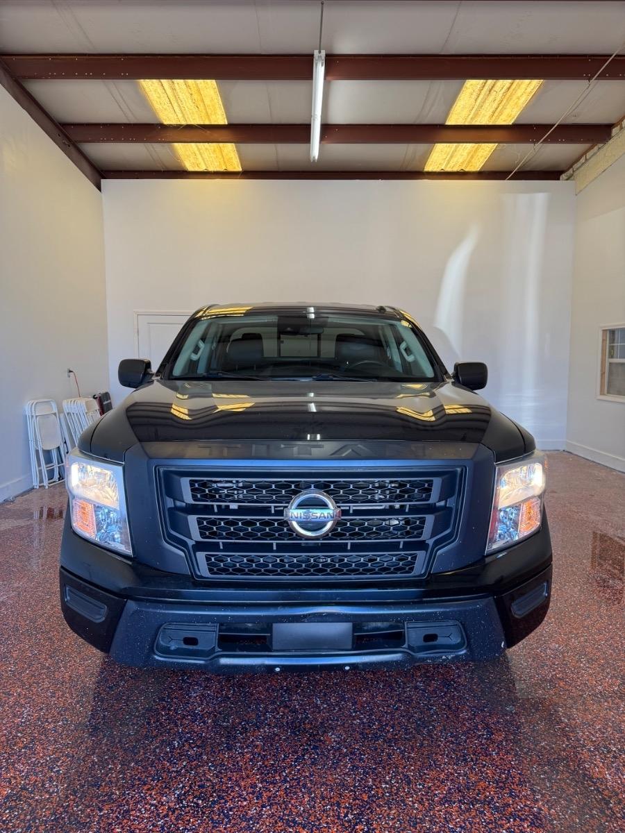 Nissan Titan 4x2 Crew Cab S 2021