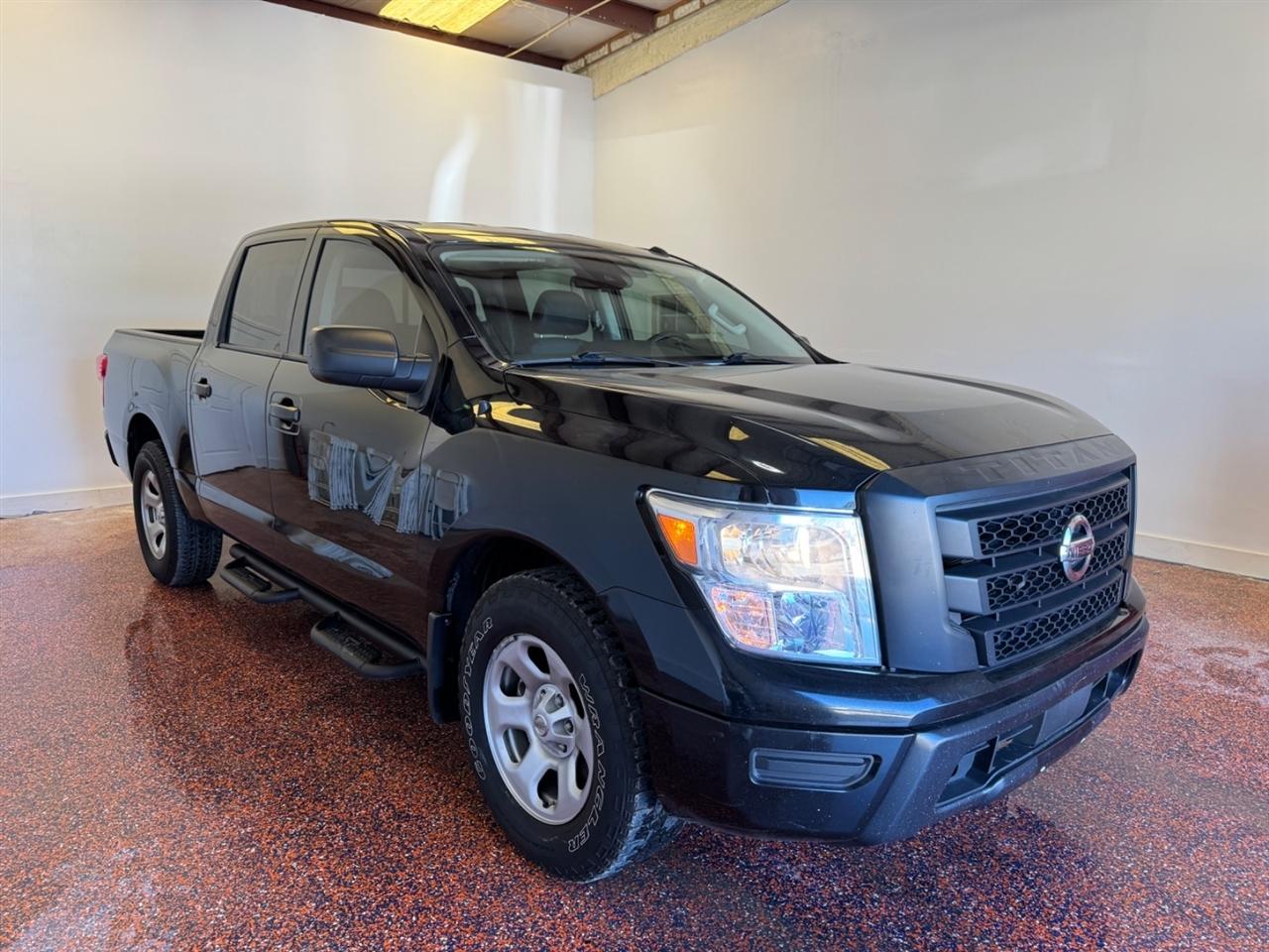 Nissan Titan 4x2 Crew Cab S 2021