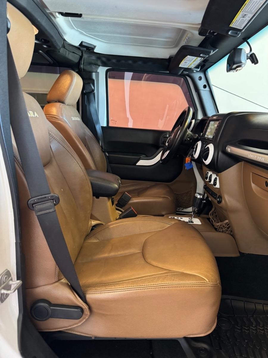 Jeep Wrangler Unlimited 4WD 4dr Sahara 2015