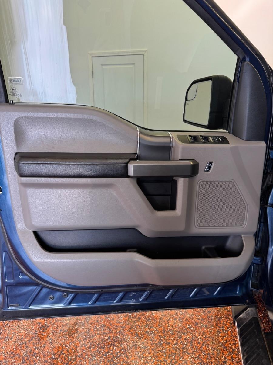 Ford F-150 4WD SuperCrew 145" King Ranch 2016