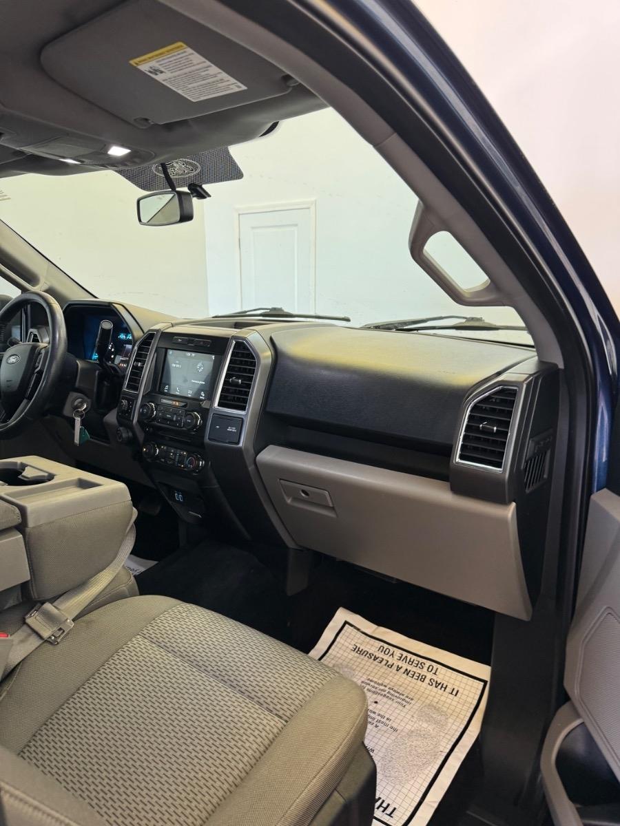 Ford F-150 4WD SuperCrew 145" King Ranch 2016